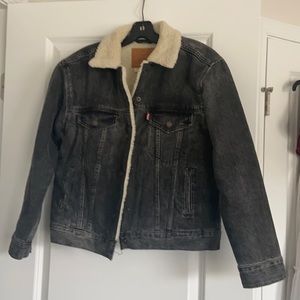 EUC Levi’s Sherpa Denim Jacket Acid Black size S